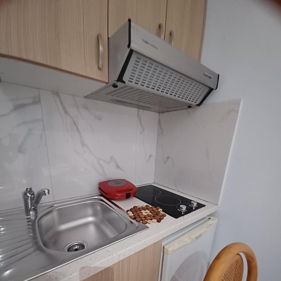 Hotel Arileo Himarë Pokoj fotografie