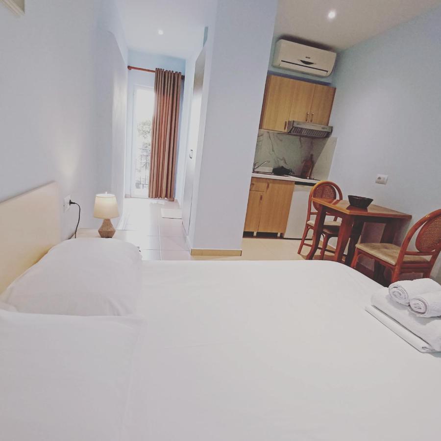 Hotel Arileo Himarë Exteriér fotografie
