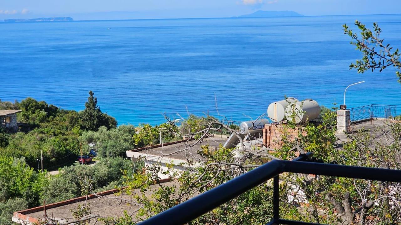 Hotel Arileo Himarë Pokoj fotografie