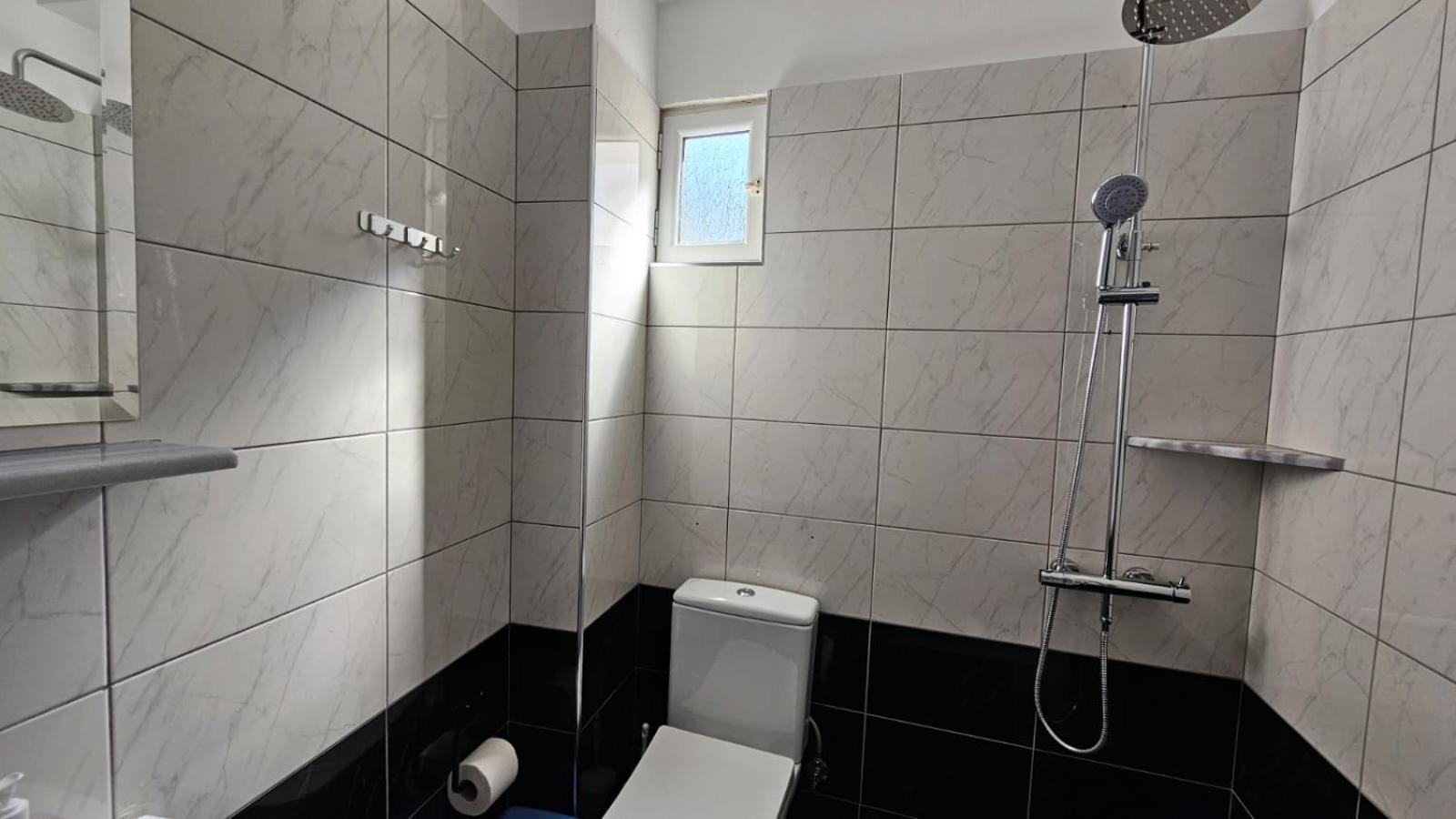 Hotel Arileo Himarë Pokoj fotografie
